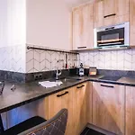 24 By Avenida - Mountain *