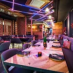 24 By Avenida - Mountain *