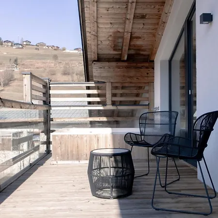 24 By Avenida - Mountain Appartement *
