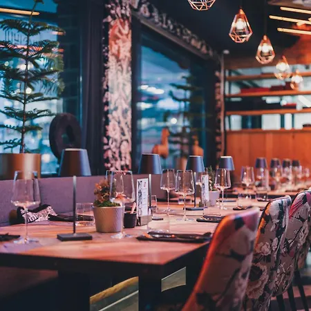 24 バイ アヴェニダ ホテル&レジデンシズ カプルーン バイ アルピン レンタルズ アパート