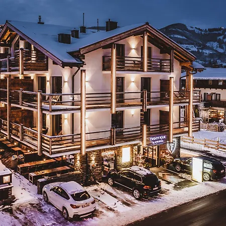 شقة 24 باي أفينيدا، ماونتن هوتل