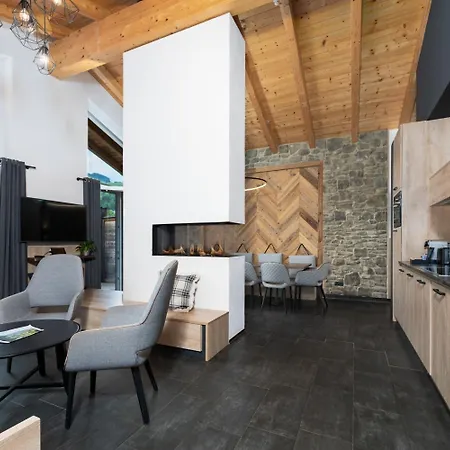 24 By Avenida - Mountain Apartment