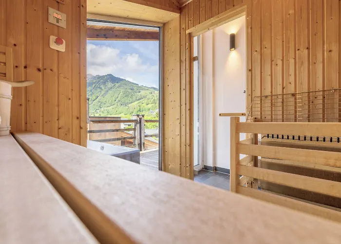 24 By Avenida - Mountain *